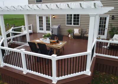 DLR vinyl decking